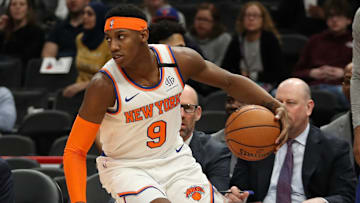 Los Knicks necesitan urgentemente rodear de buena manera a su joven estrella R.J. Barrett