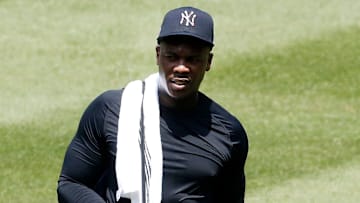 Aroldis Chapman seguirá siendo evaluado por los médicos