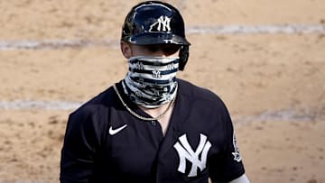 El jardinero de los Yankees está claro que cuidándose, mantiene protegido a los demás
