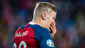 Erling Haaland est né à Leeds, en Angleterre. 