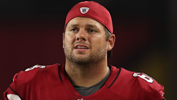 Jared Veldheer en un partido de NFL entre Oakland Raiders y Arizona Cardinals