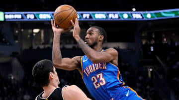 El base tiene 21 años y tres campañas de experiencia en la NBA
