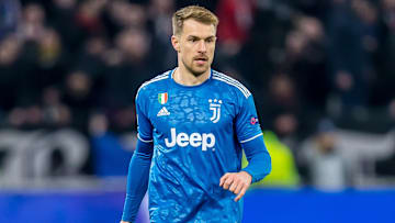 Olympique Lyon v Juventus - UEFA Champions League Round of 16: First Leg