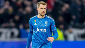Olympique Lyon v Juventus - UEFA Champions League Round of 16: First Leg