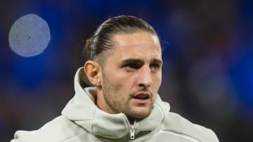 Olympique Lyon v Juventus - UEFA Champions League Round of 16: First Leg