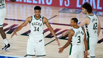Giannis Antetokounmpo estuvo imparable ante Orlando