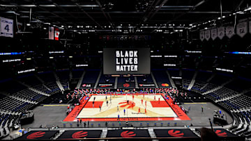 Los Raptors tienen que jugar la temporada 2020-21 fuera de Canadá por la pandemia de COVID-19