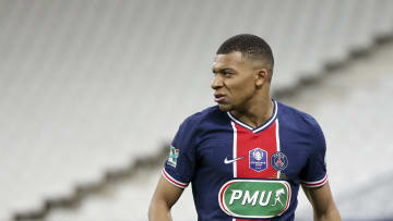 Mbappe est au coeur d'une bataille entre le PSG et le Real Madrid