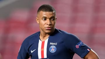 Paris Saint-Germain v Bayern Munich - UEFA Champions League Final