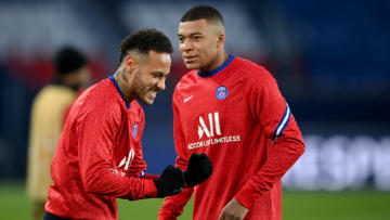 Neymar et Mbappé sont au PSG depuis 2017.