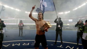 Edinson Cavani. Paris Saint-Germain v Girondins Bordeaux - Ligue 1