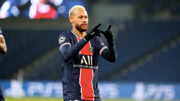Paris Saint Germain v Istanbul Basaksehir - UEFA Champions League