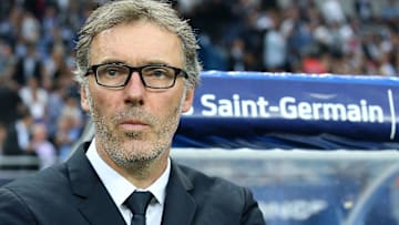 Übernimmt er als Übergangslösung das Cheftrainer-Amt beim FC Barcelona? Laurent Blanc