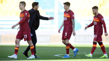 Fonseca con alcuni suoi calciatori