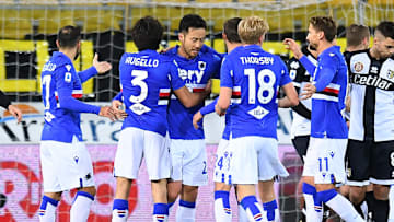 Una foto di gruppo della Samp a PArma Una foto di gruppo della Samp a PArma