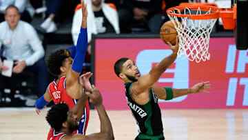 Jayson Tatum lideró a los Celtics en el primer partido de la serie