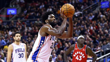 Embiid no anotó ante los Raptors este lunes por la noche