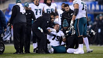 Philadelphia Eagles OL Brandon Brooks injured vs the New York Giants