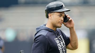 Philadelphia Phillies v New York Yankees