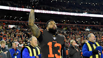 Pittsburgh Steelers v Cleveland Browns