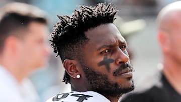 Former Pittsburgh Steelers WR Antonio Brown apologized to the team for his rash behavior