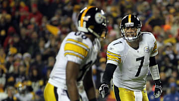 Ben Roethlisberger makes a call behind the line of scrimmage with Emmanuel Sanders lined up out wide