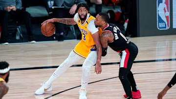 El ala pívot de los angelinos no pudo evitar la caída de su equipo ante los Blazers en el primer juego de los playoffs