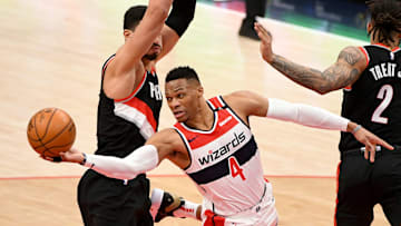 Westbrook anota 20.6 puntos por juego con los Wizards en la temporada 2020-21 de la NBA