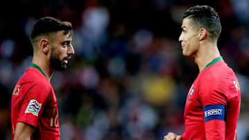 Bruno Fernandes dan Cristiano Ronaldo