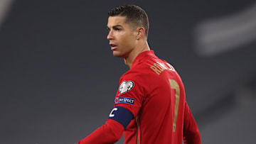 Muet face à l'Azerbaijan, Cristiano Ronaldo va tenter de se relancer face à la Serbie.