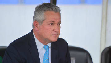 Víctor Manuel Vucetich en un partido entre Querétaro y Morelia.