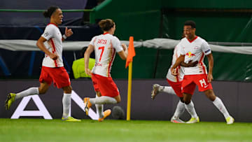 Tyler Adams remató, la pelota se desvió en Savic y Leipzig eliminó al Atlético de Madrid.