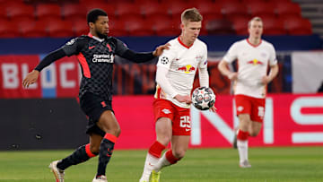 Treffen Wijnaldum (l.) und Olmo in drei Wochen erneut in der Puskas Arena aufeinander?