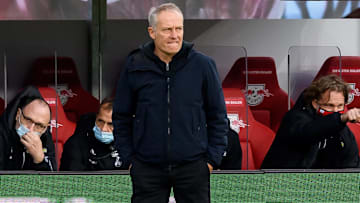 Der SC Freiburg mit Trainer Christian Streich muss in den nächsten Wochen punkten