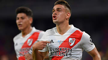 Borré festejando contra Racing