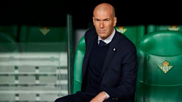 Tepis komentar Pique, Zidane tak merasa Real Madrid selalu diuntungkan wasit