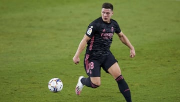 Luka Jovic busca destino antes del lunes