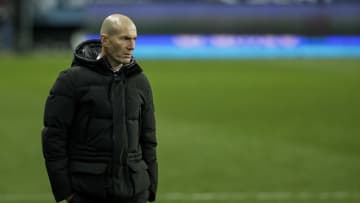 La situation se complique pour Zinédine Zidane. 