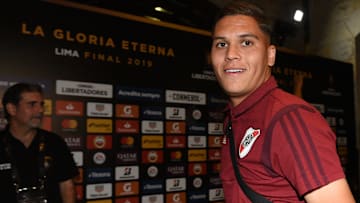 Quintero deja libre el emblemático número 10 que supo portar con talento y altura.