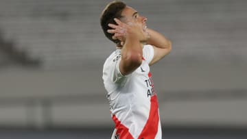Rafael Santos Borré, uno de los futbolistas de River con coronavirus