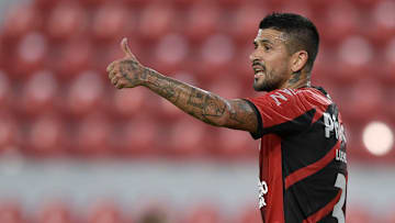 Athletico Paranaense e Coritiba se enfrentam pela 29ª rodada do Campeonato Brasileiro. 