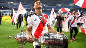 Gonzalo Martinez con la Copa Libertadores