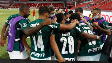 River Plate v Palmeiras - Copa CONMEBOL Libertadores 2020