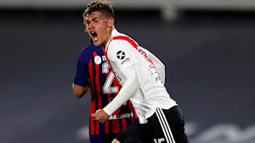 Federico Girotti anotando con River Plate