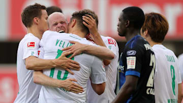 Davy Klaassen und Co. feiern den verdienten Sieg über den SCP