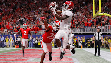 Alabama WR Jerry Jeudy makes a TD grab against Georgia 