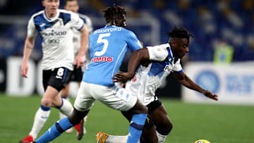 Un contrasto tra Bakayoko e Duvan Zapata 