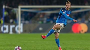 SSC Napoli v FC Barcelona - UEFA Champions League Round of 16: First Leg