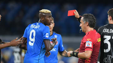 L'espulsione di Victor Osimhen contro il Venezia