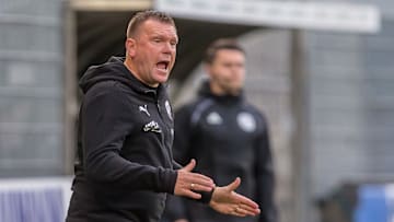 Uwe Koschinat muss seinen Trainerstuhl in Sandhausen räumen